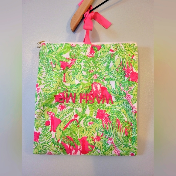 Lilly Pulitzer Travel Laundry Bag NWOT - Picture 2 of 3